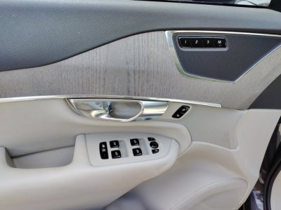 2023 Volvo XC90 B6 Plus AWD | Bucket seats, 21 wheels