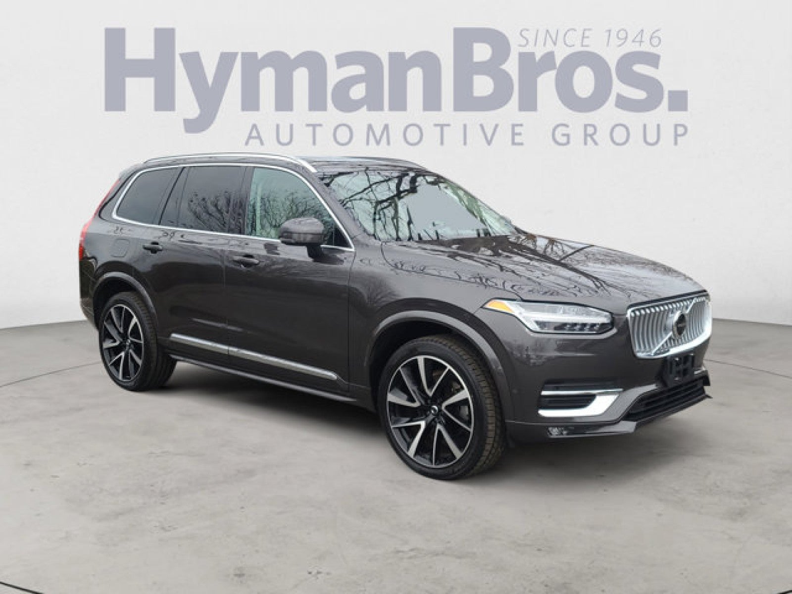 2023 Volvo XC90 B6 AWD Plus