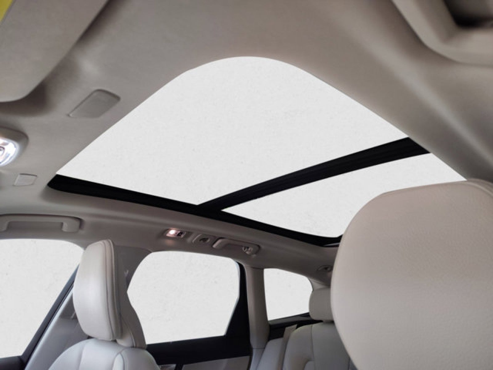 2020 Volvo XC60 Momentum T5 AWD