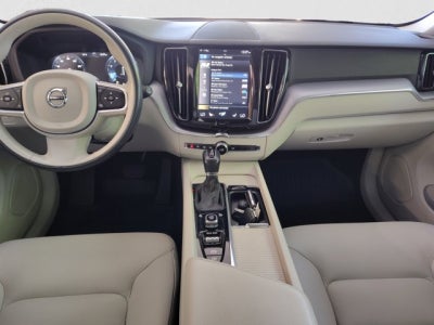 2020 Volvo XC60 Momentum T5 AWD