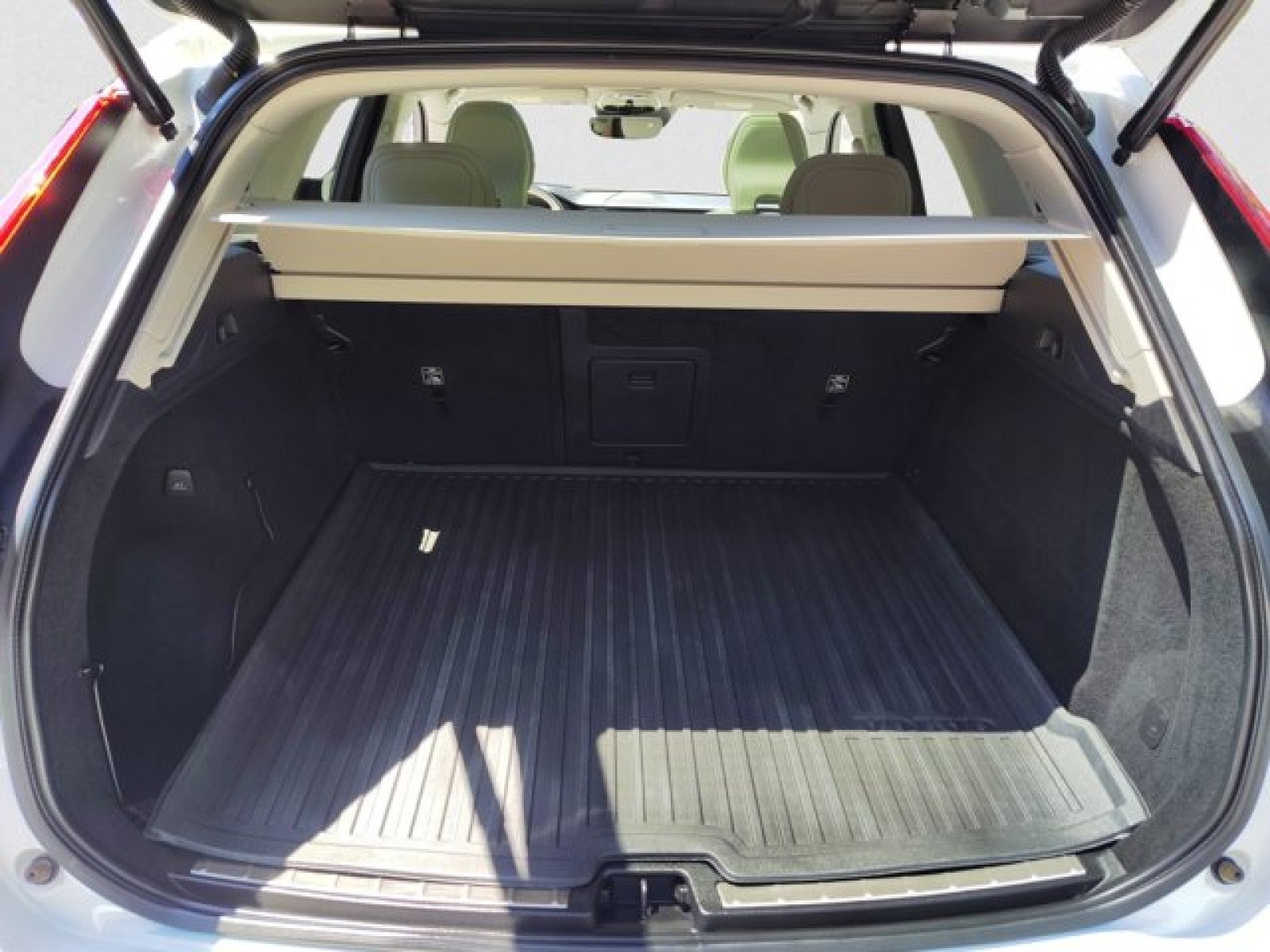 2020 Volvo XC60 Momentum T5 AWD