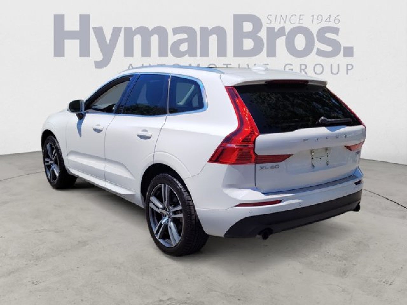 2020 Volvo XC60 Momentum T5 AWD