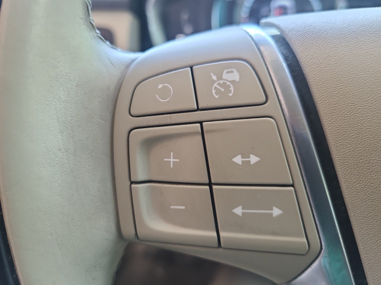 2016 Volvo XC70 T5 Platinum AWD