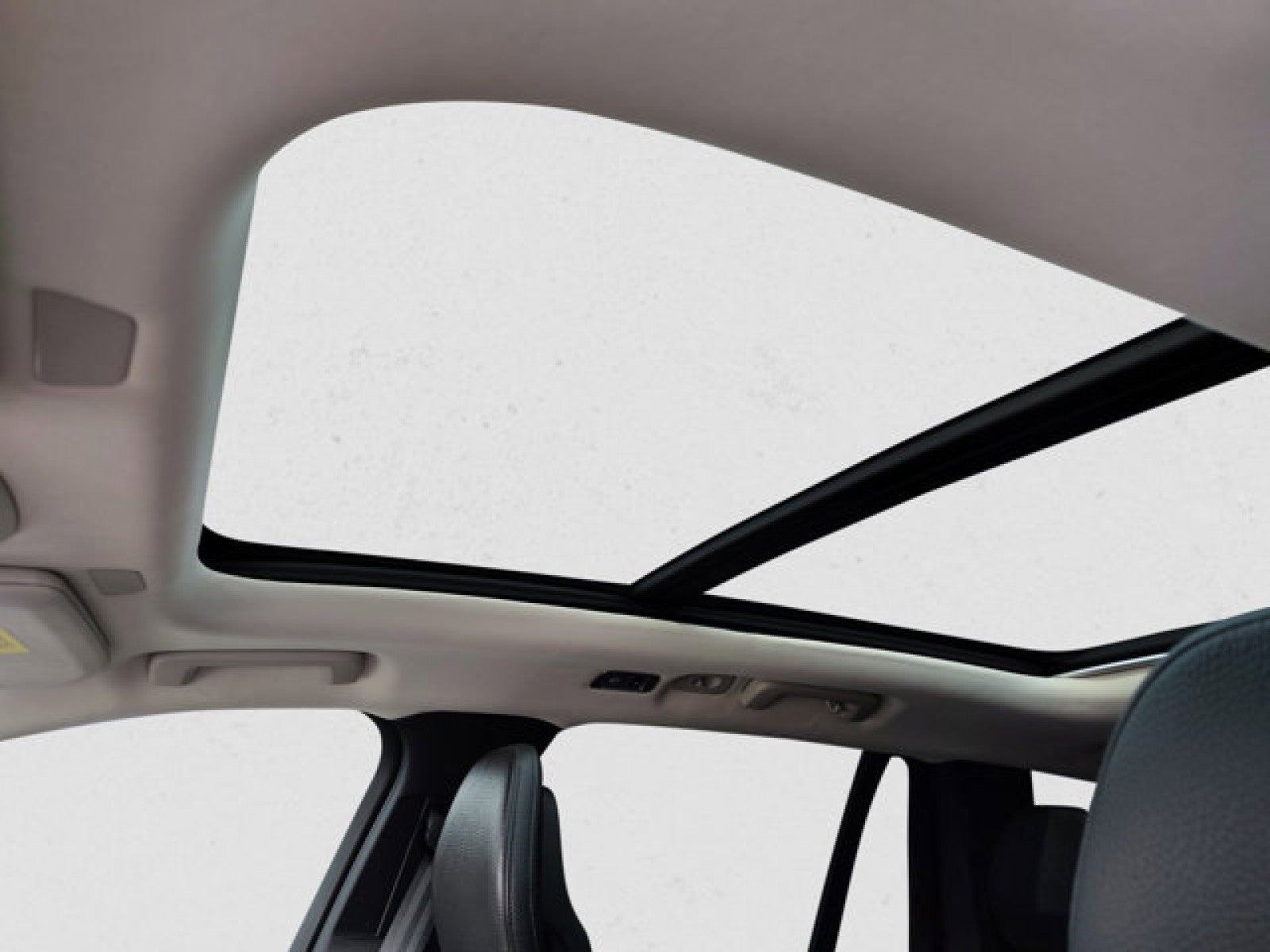 2021 Volvo XC90 T6 Momentum AWD | Bucket seats, Advanced