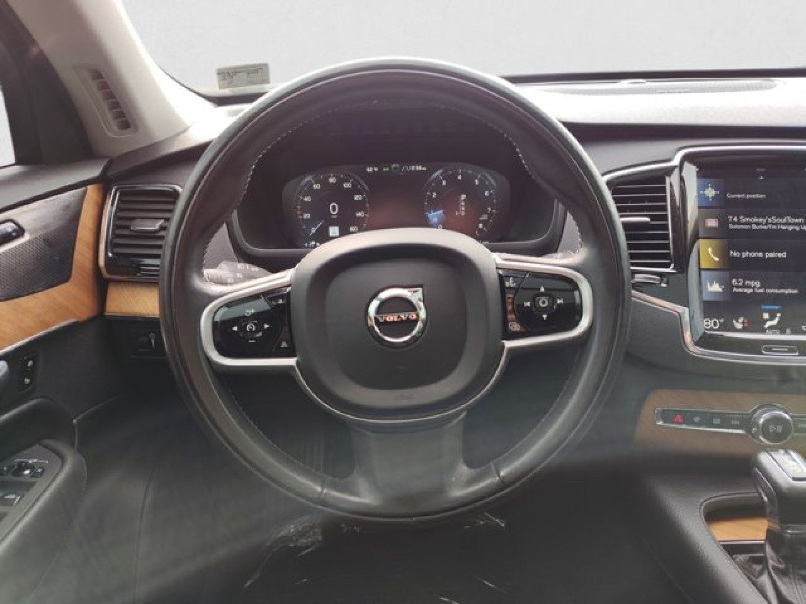 2021 Volvo XC90 T6 Momentum AWD | Bucket seats, Advanced