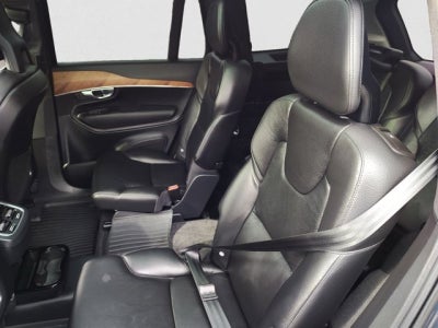 2021 Volvo XC90 T6 Momentum AWD | Bucket seats, Advanced
