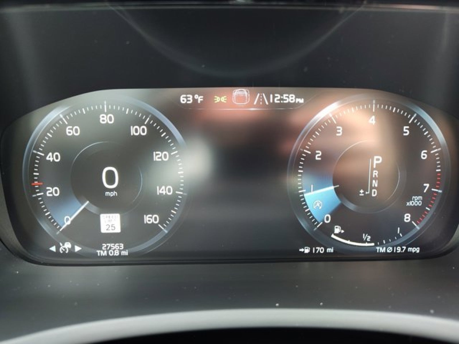 2021 Volvo XC90 T6 Momentum AWD | Bucket seats, Advanced