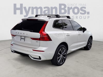 2023 Volvo XC60 Plus Dark Theme