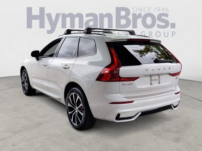 2023 Volvo XC60 Plus Dark Theme