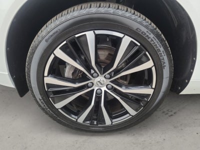 2023 Volvo XC60 AWD Plus Dark Theme
