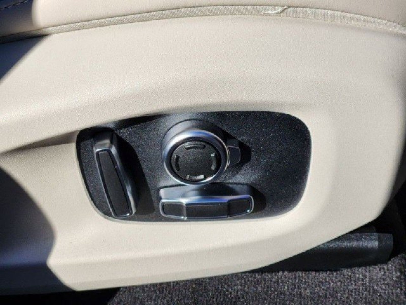 2024 Jaguar F-PACE R-Dynamic S