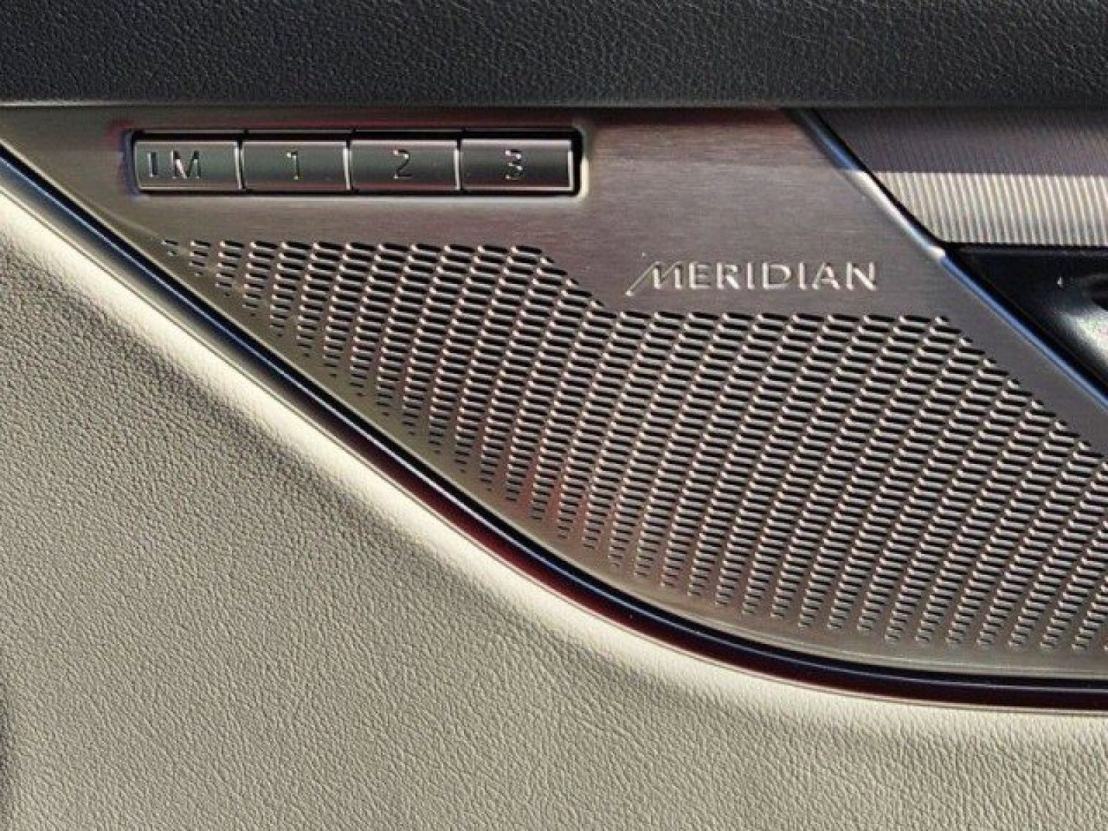 2024 Jaguar F-PACE R-Dynamic S