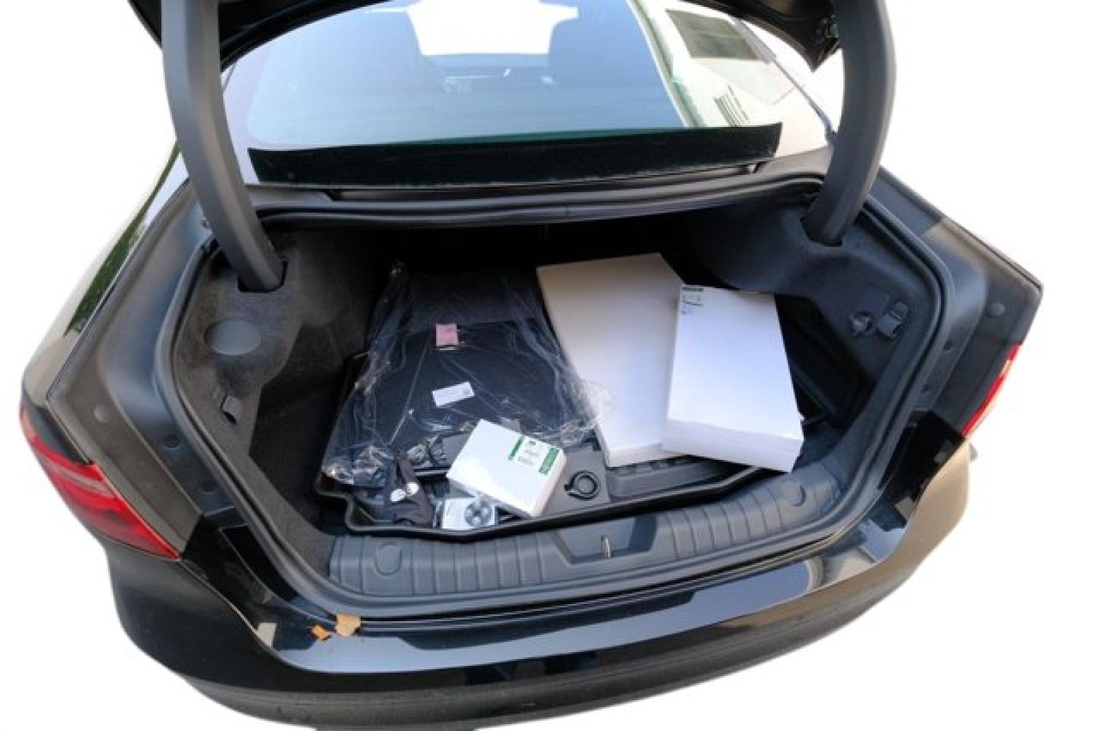 2024 Jaguar XF R-Dynamic SE