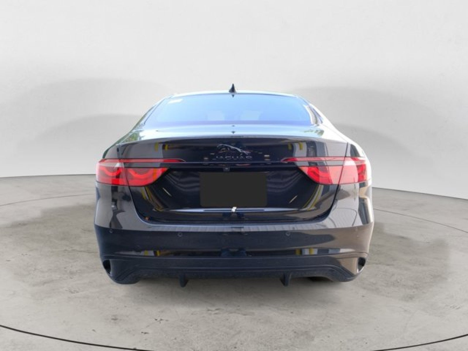 2024 Jaguar XF R-Dynamic SE