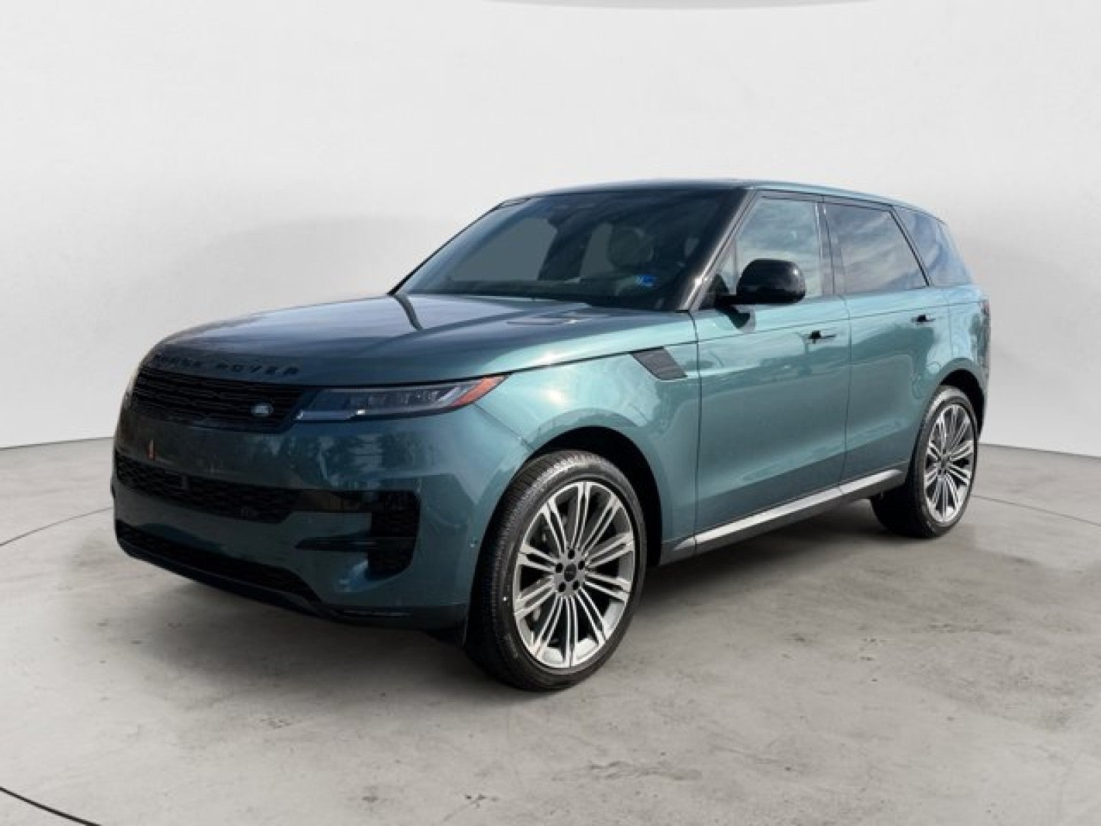 2026 Land Rover Range Rover Sport SE