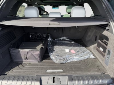 2026 Land Rover Range Rover Sport SE