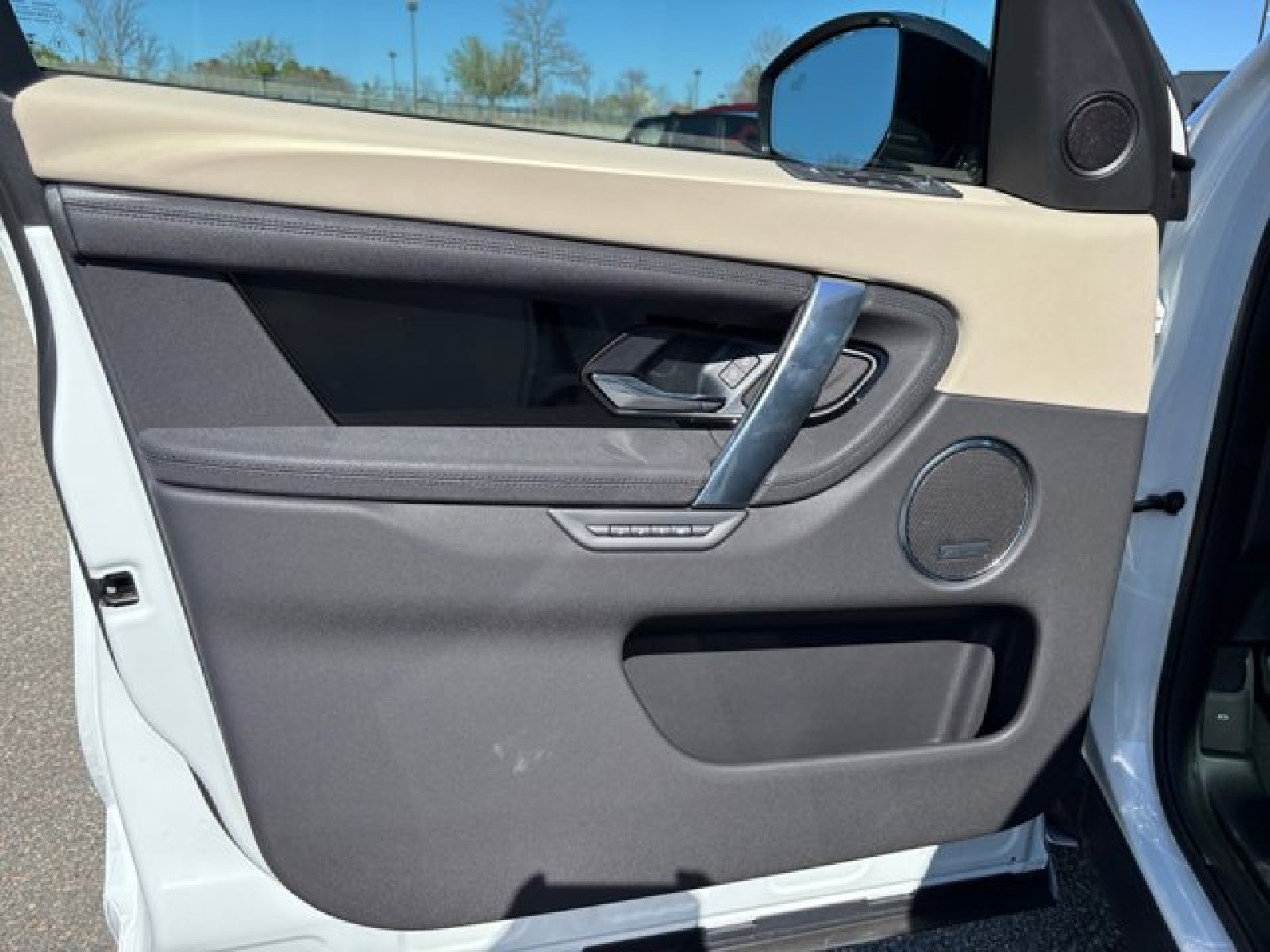 2025 Land Rover Discovery Sport S