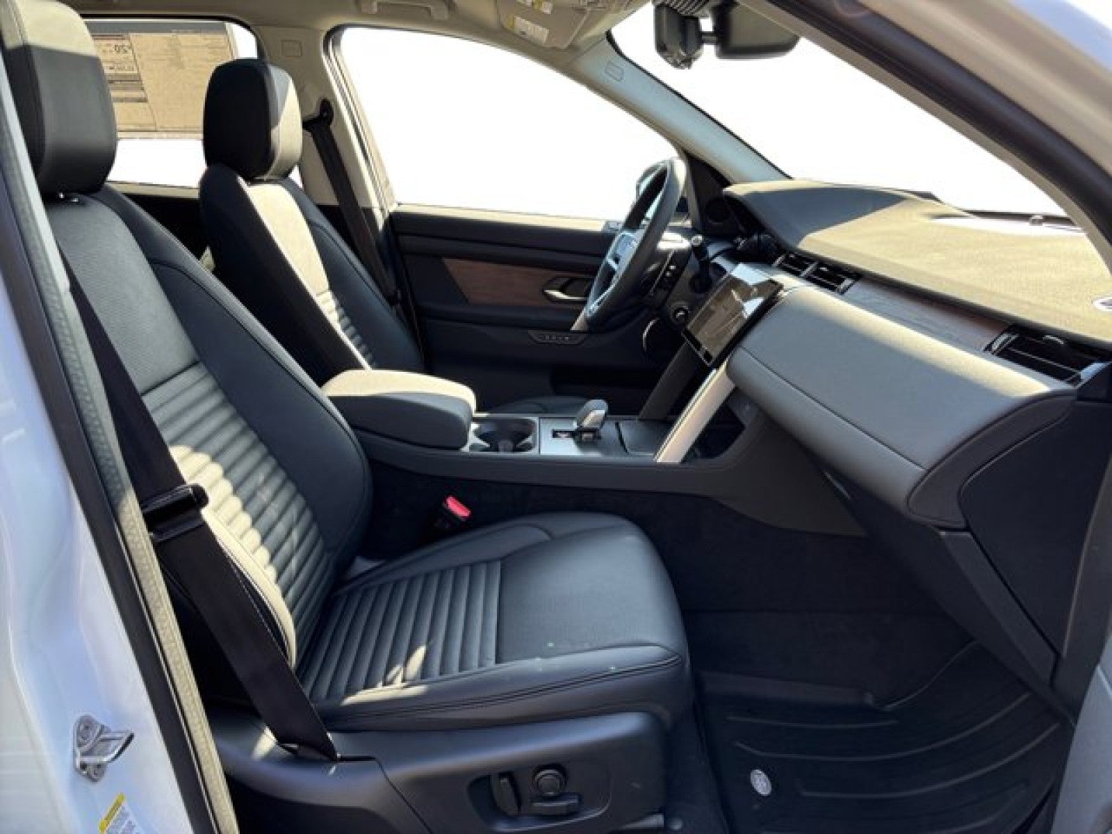 2025 Land Rover Discovery Sport S