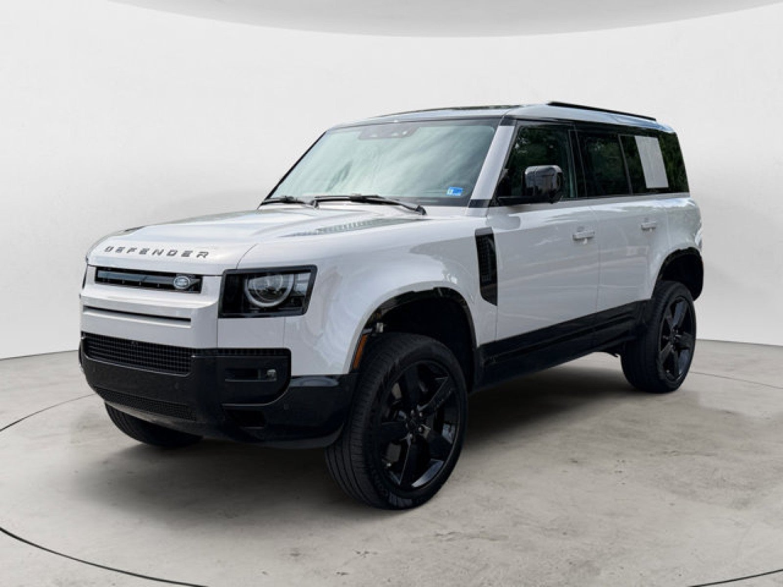2026 Land Rover Defender X-Dynamic SE