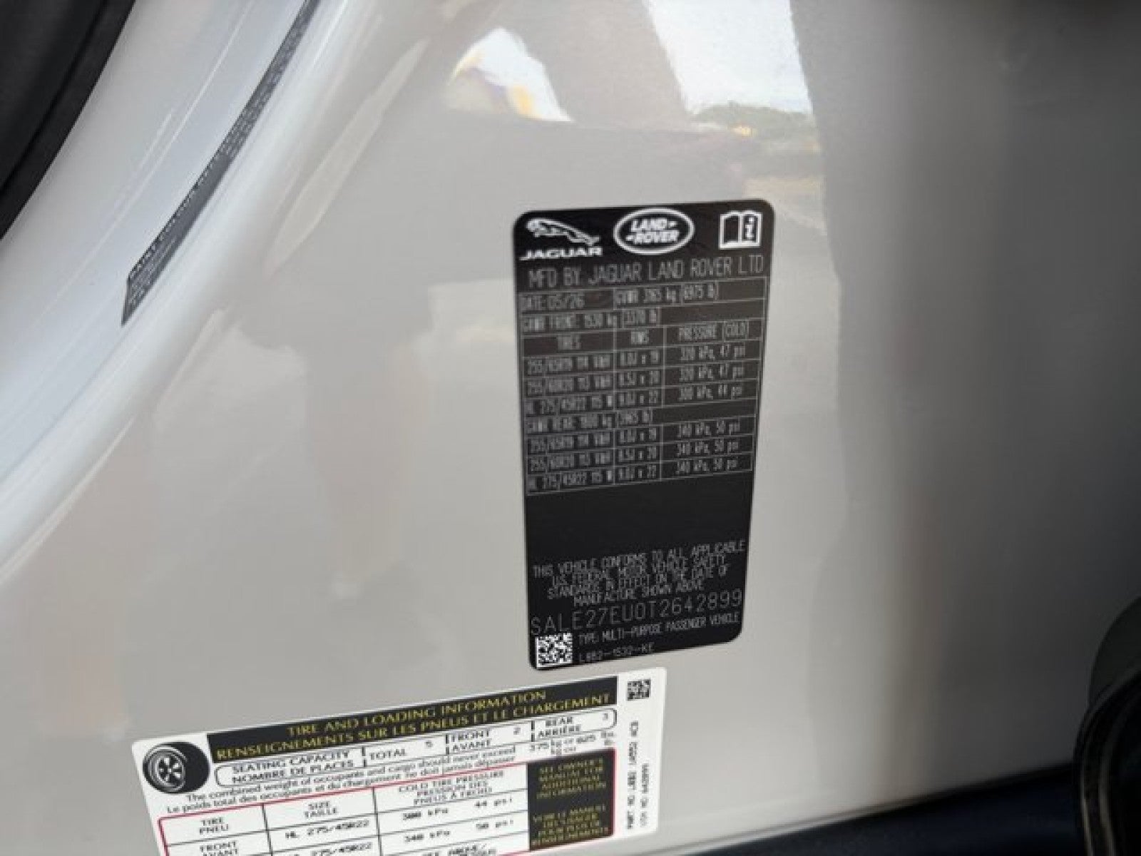 2026 Land Rover Defender X-Dynamic SE