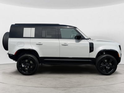 2026 Land Rover Defender X-Dynamic SE