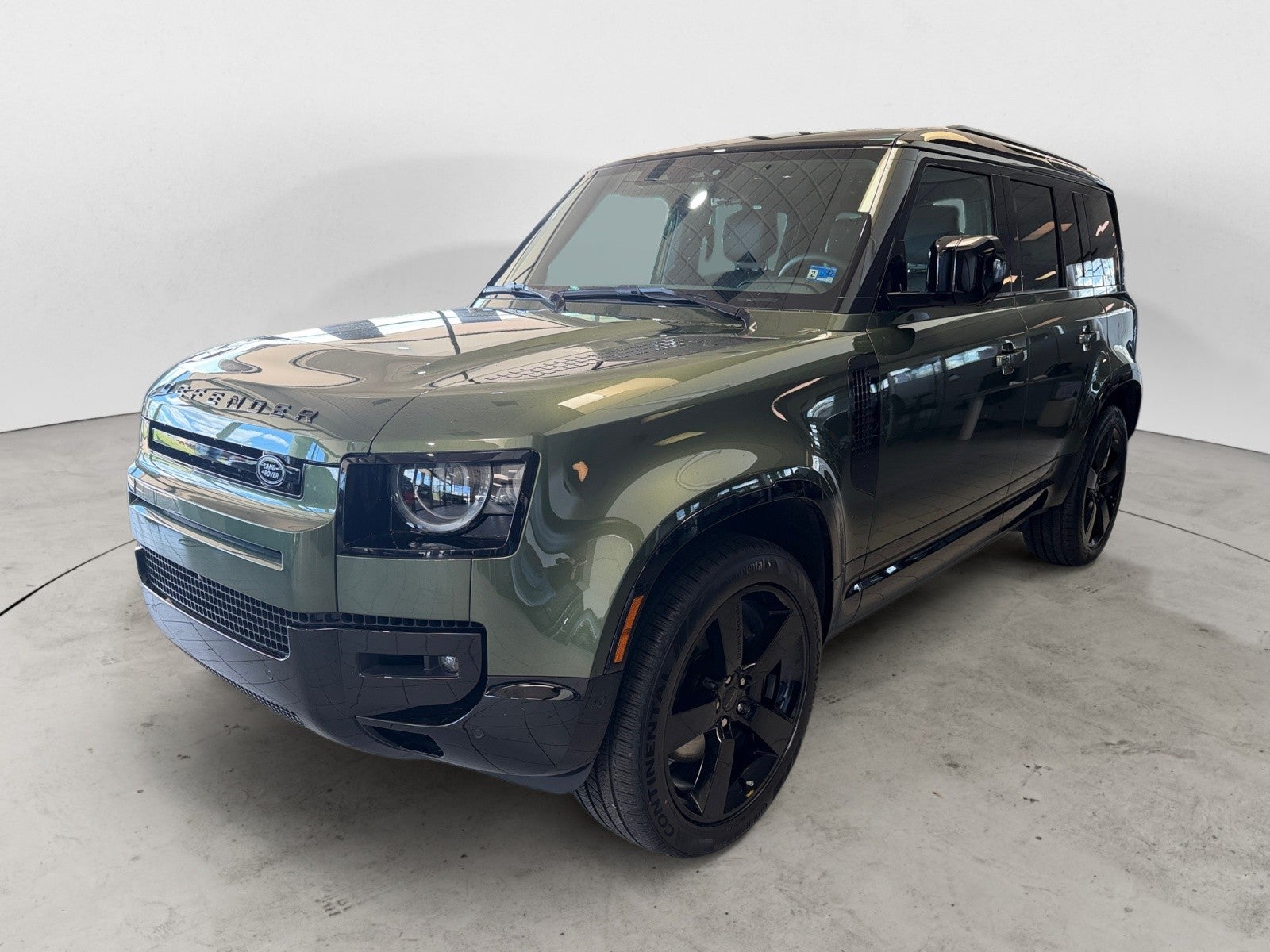 2026 Land Rover Defender X-Dynamic SE