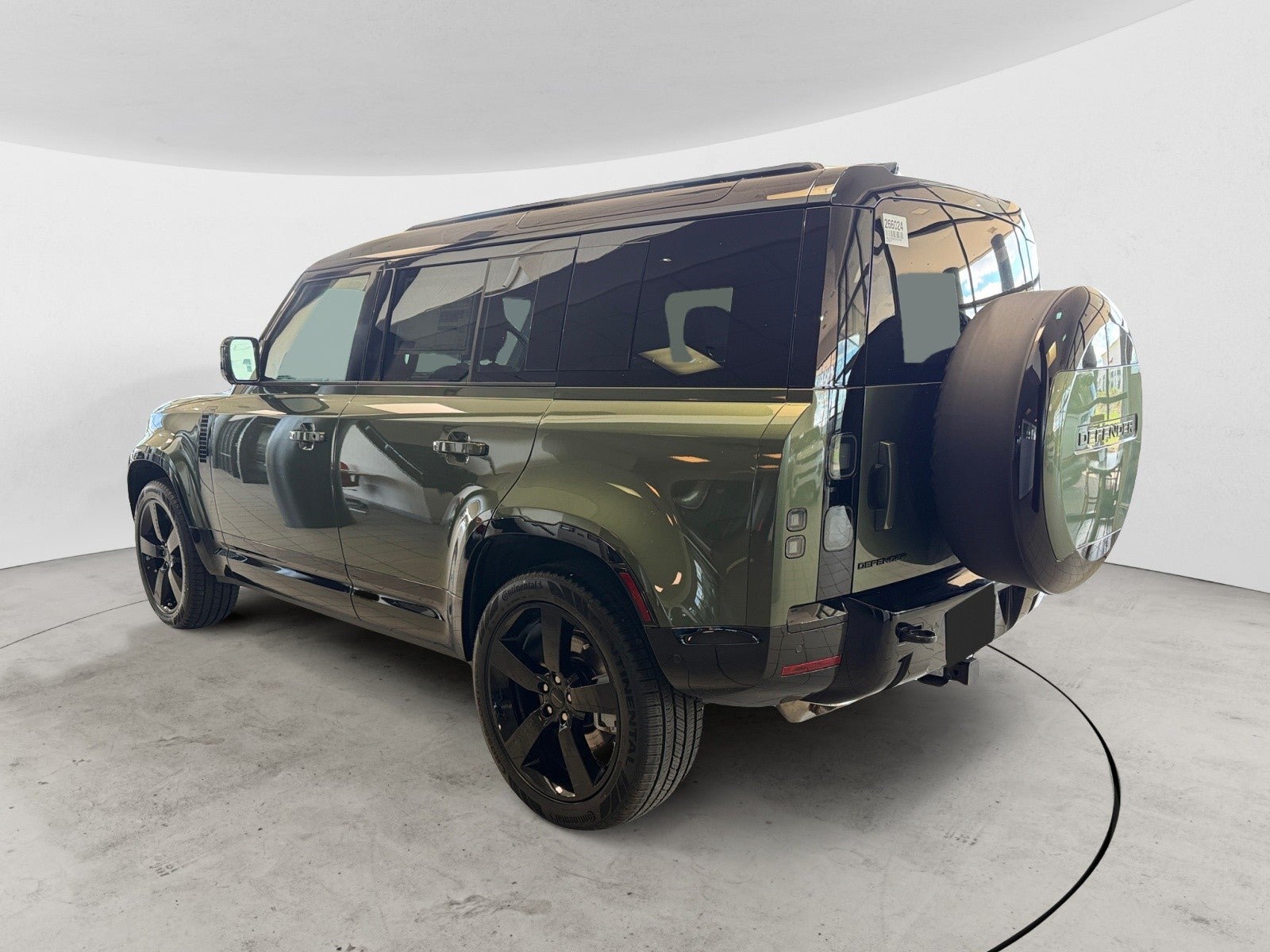 2026 Land Rover Defender X-Dynamic SE