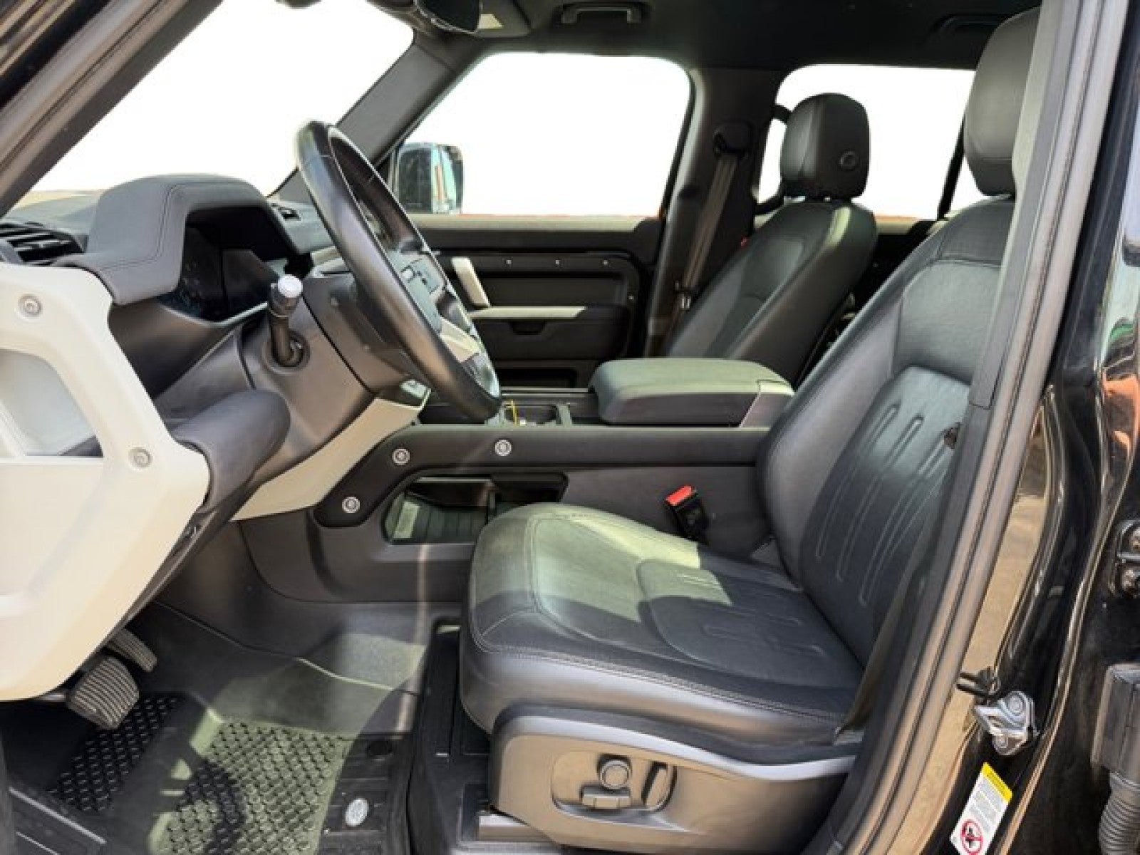 2022 Land Rover Defender X-Dynamic SE