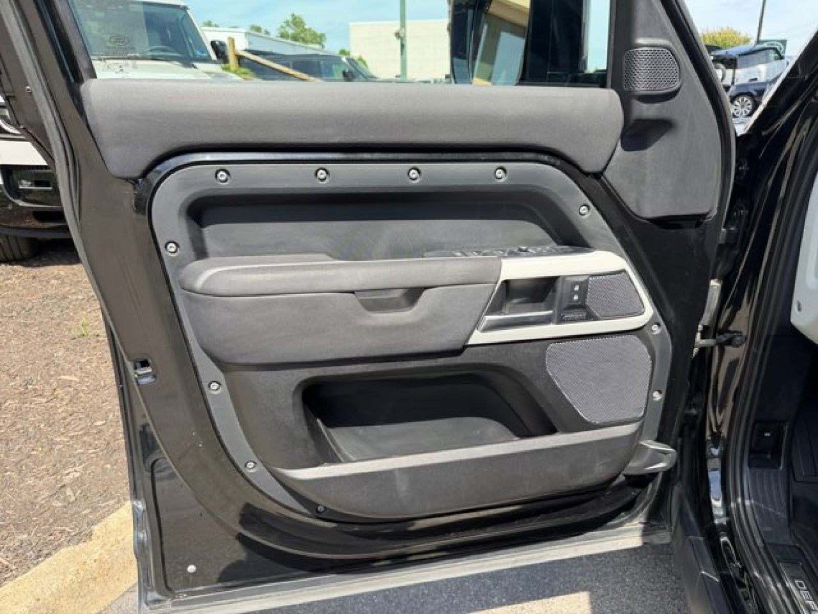 2022 Land Rover Defender X-Dynamic SE