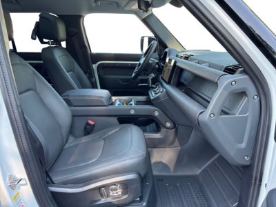 2025 Land Rover Defender X-Dynamic SE