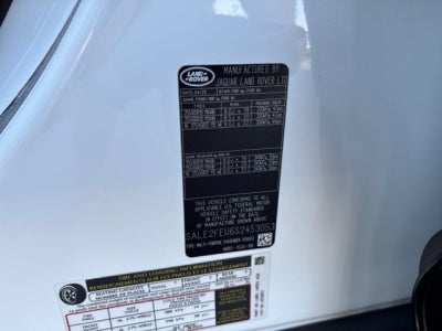 2025 Land Rover Defender X-Dynamic SE