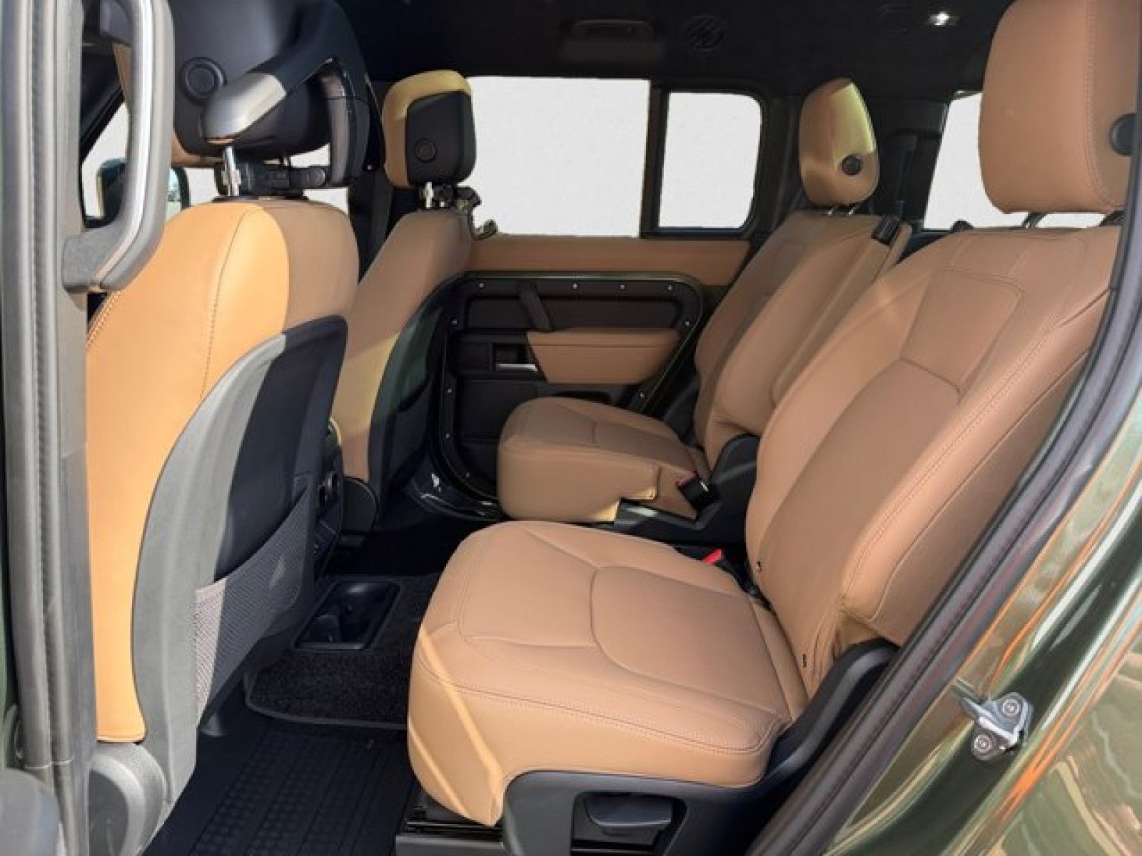 2026 Land Rover Defender X-Dynamic SE