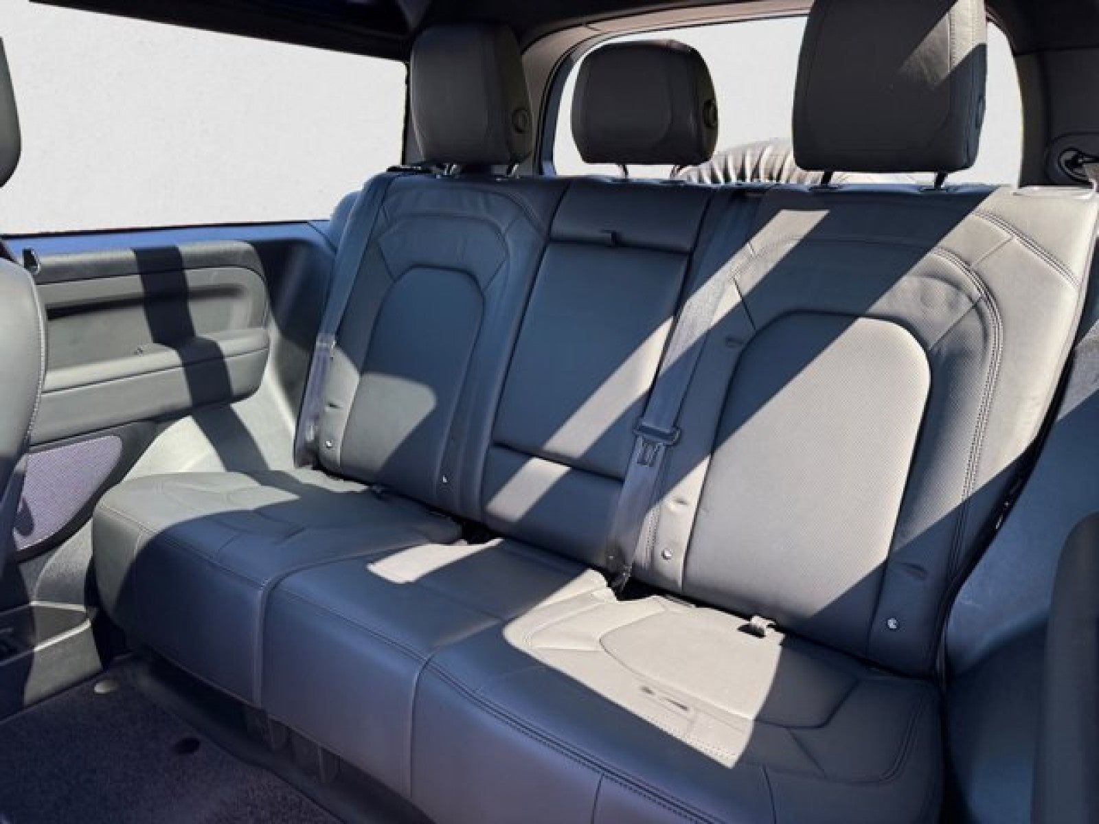 2024 Land Rover Defender S