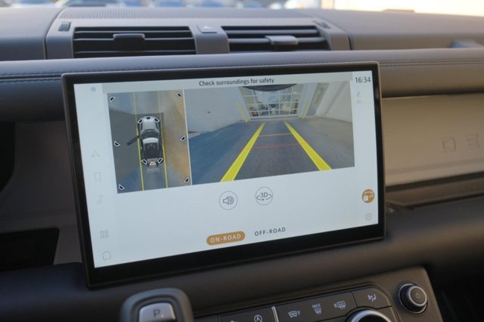 2025 Land Rover Defender S