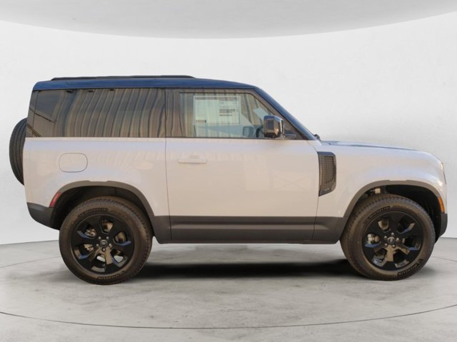 2025 Land Rover Defender S