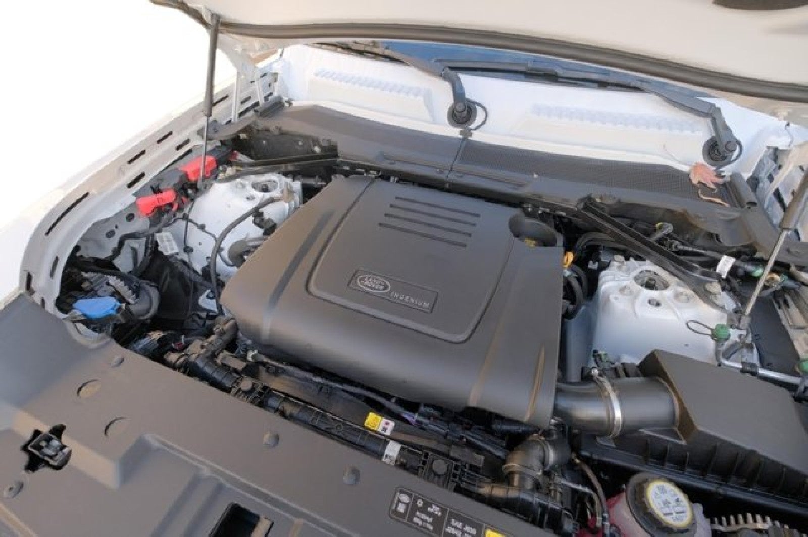 2025 Land Rover Defender S