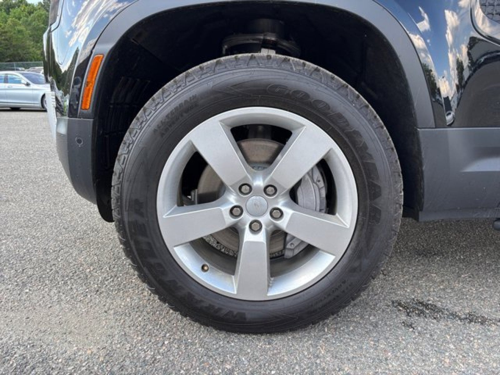 2025 Land Rover Defender S