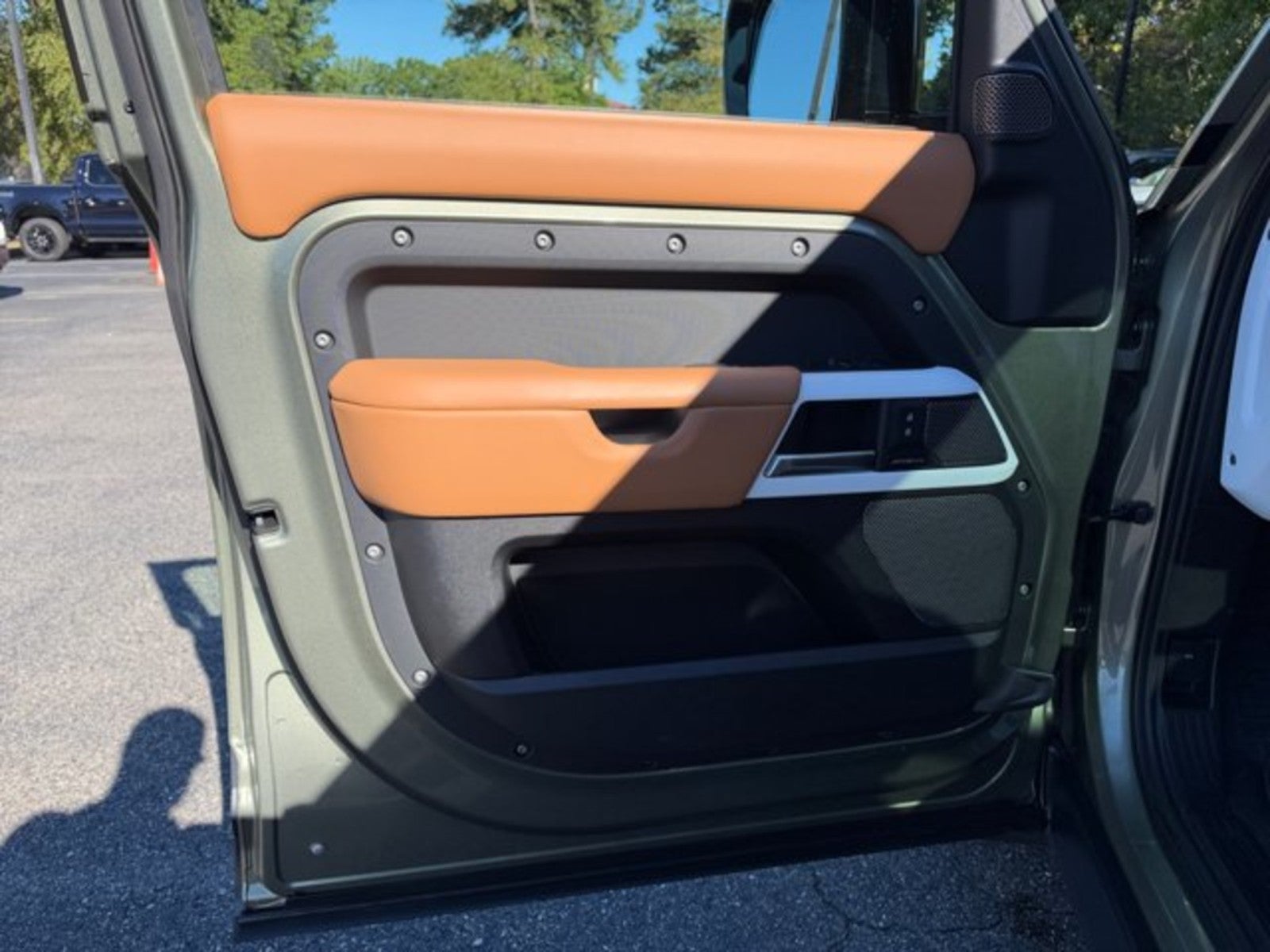 2024 Land Rover Defender S