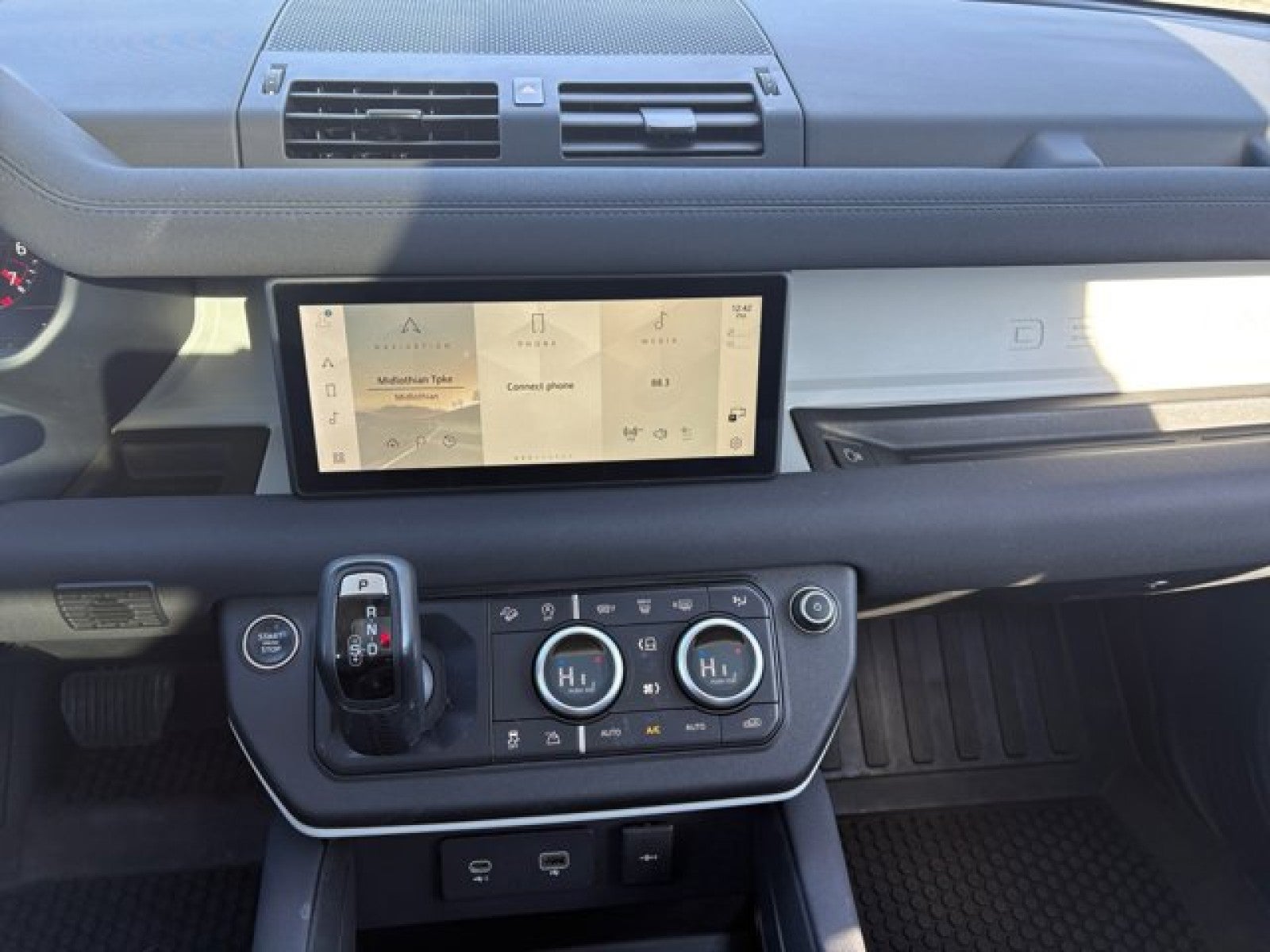 2023 Land Rover Defender S