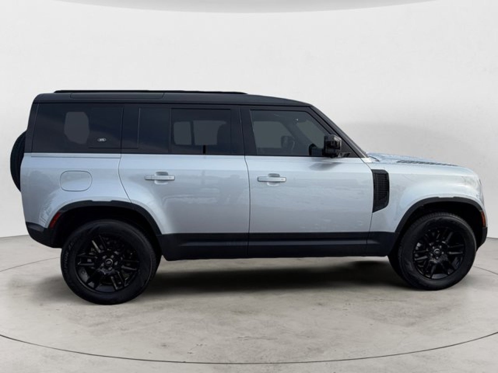 2024 Land Rover Defender S