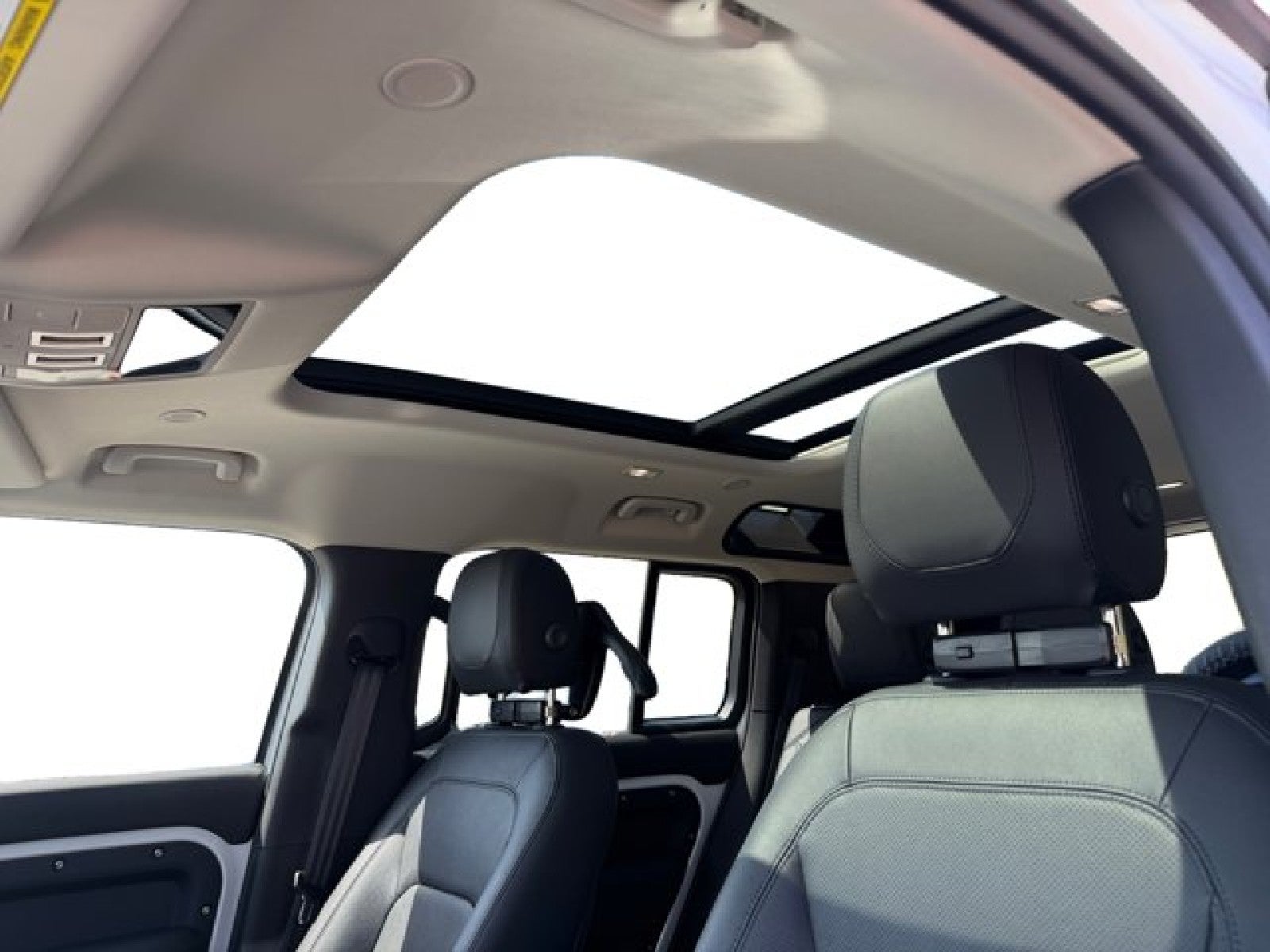 2024 Land Rover Defender 110 S