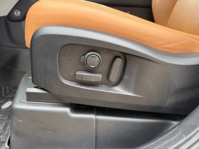 2024 Land Rover Defender S