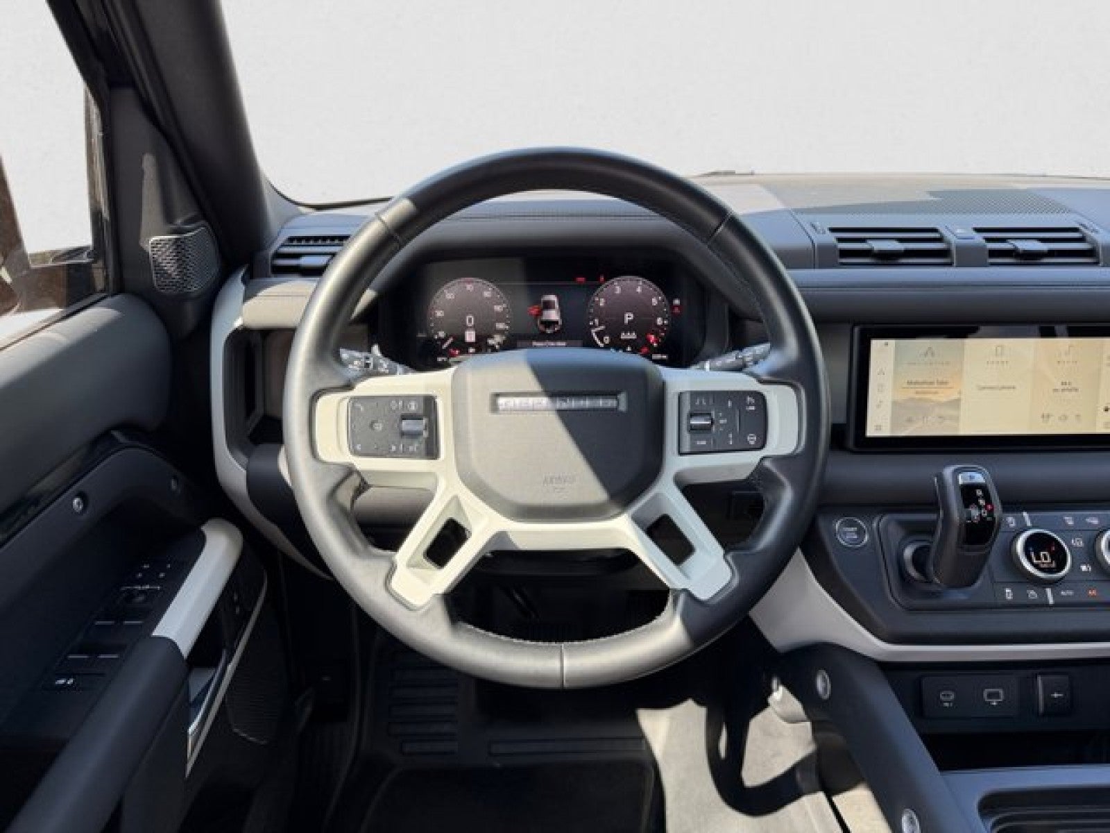2024 Land Rover Defender S