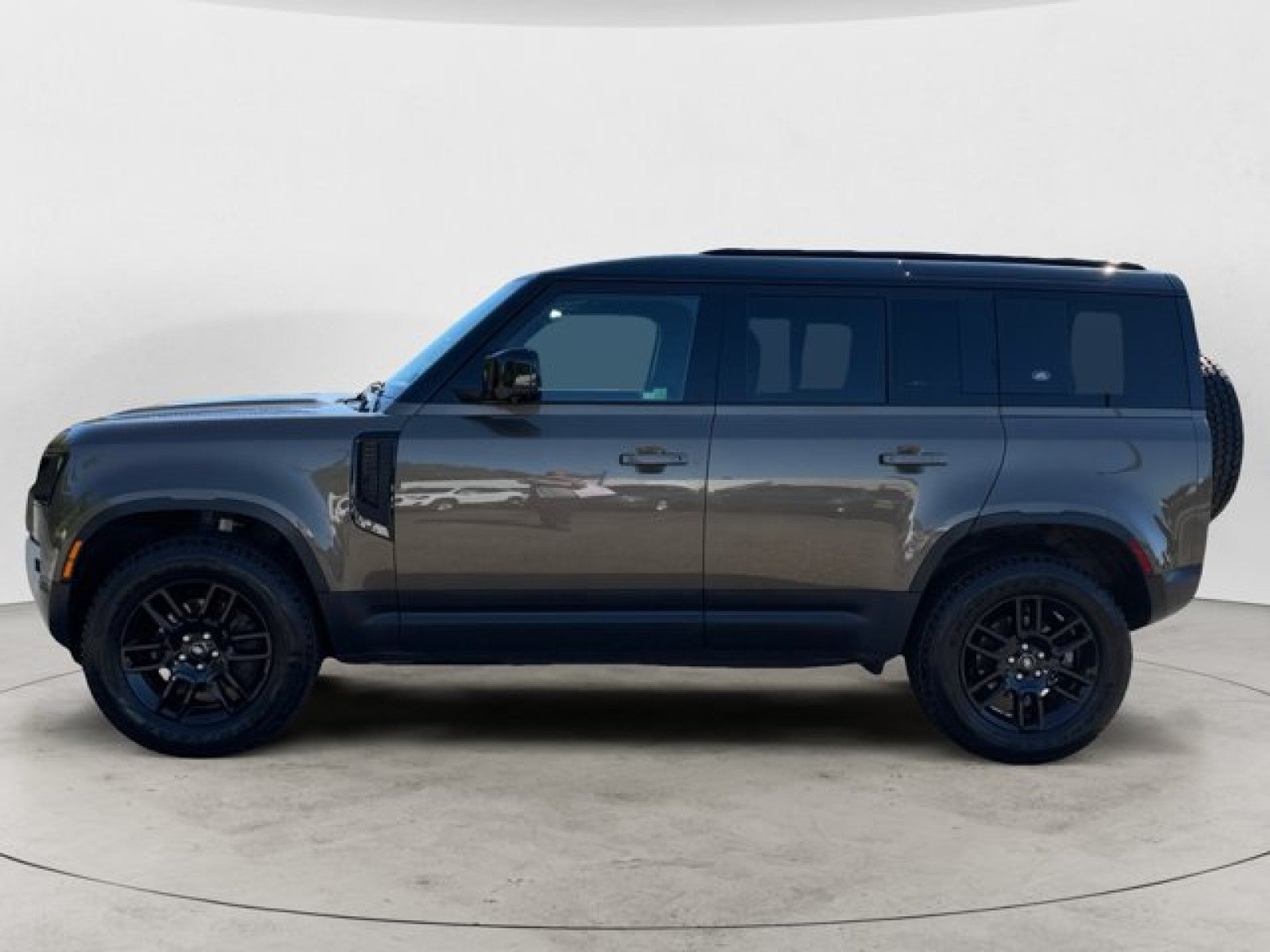 2024 Land Rover Defender S