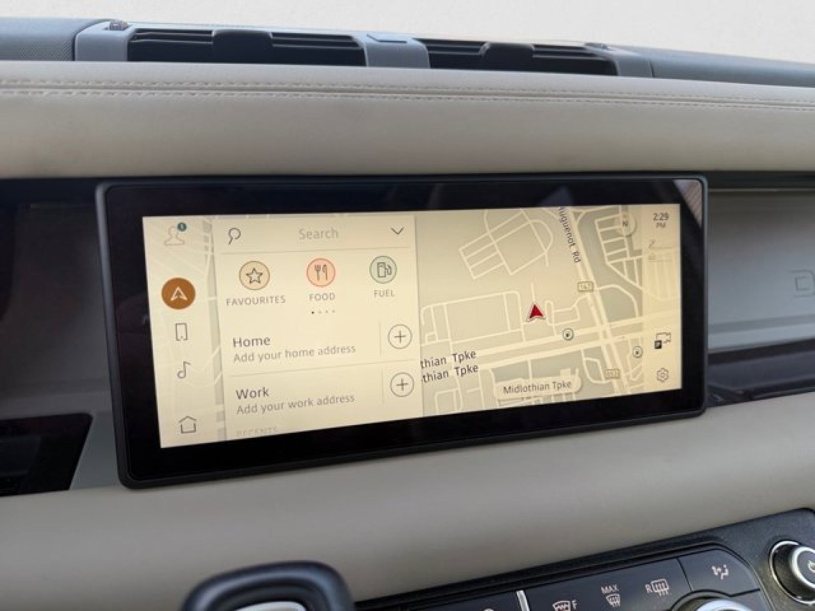 2024 Land Rover Defender - Third row S