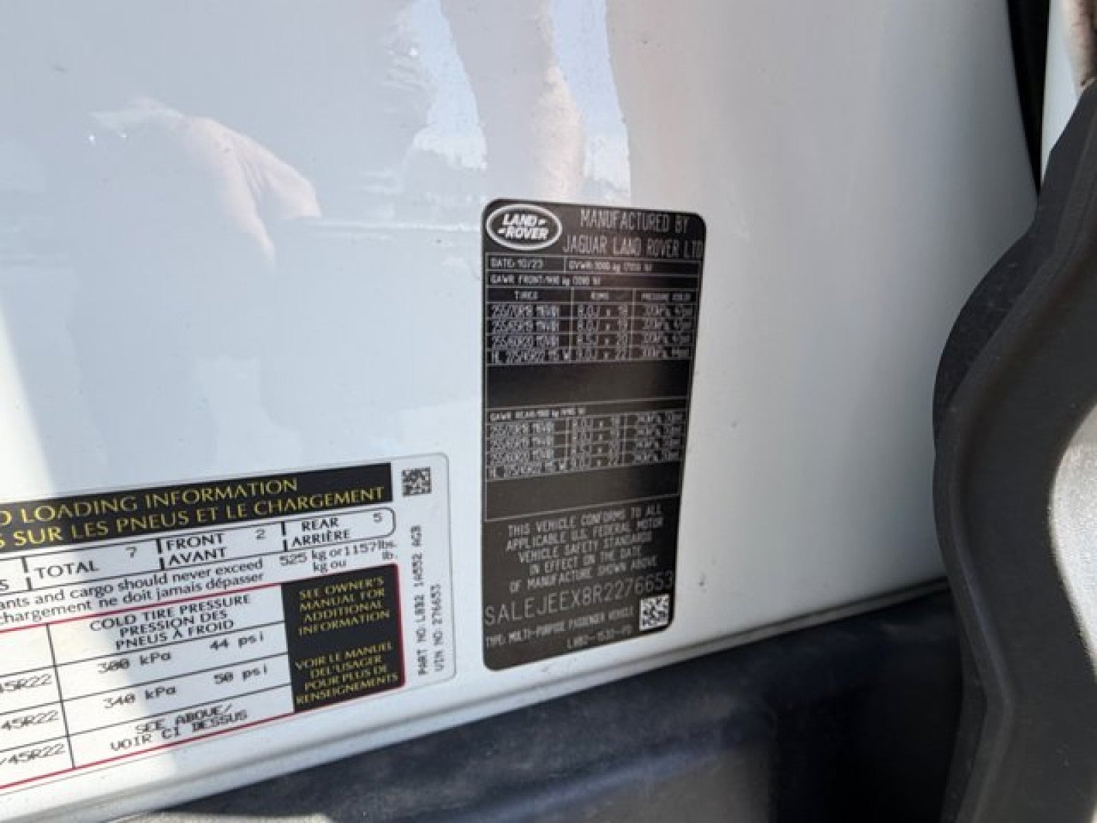 2024 Land Rover Defender - Third row S