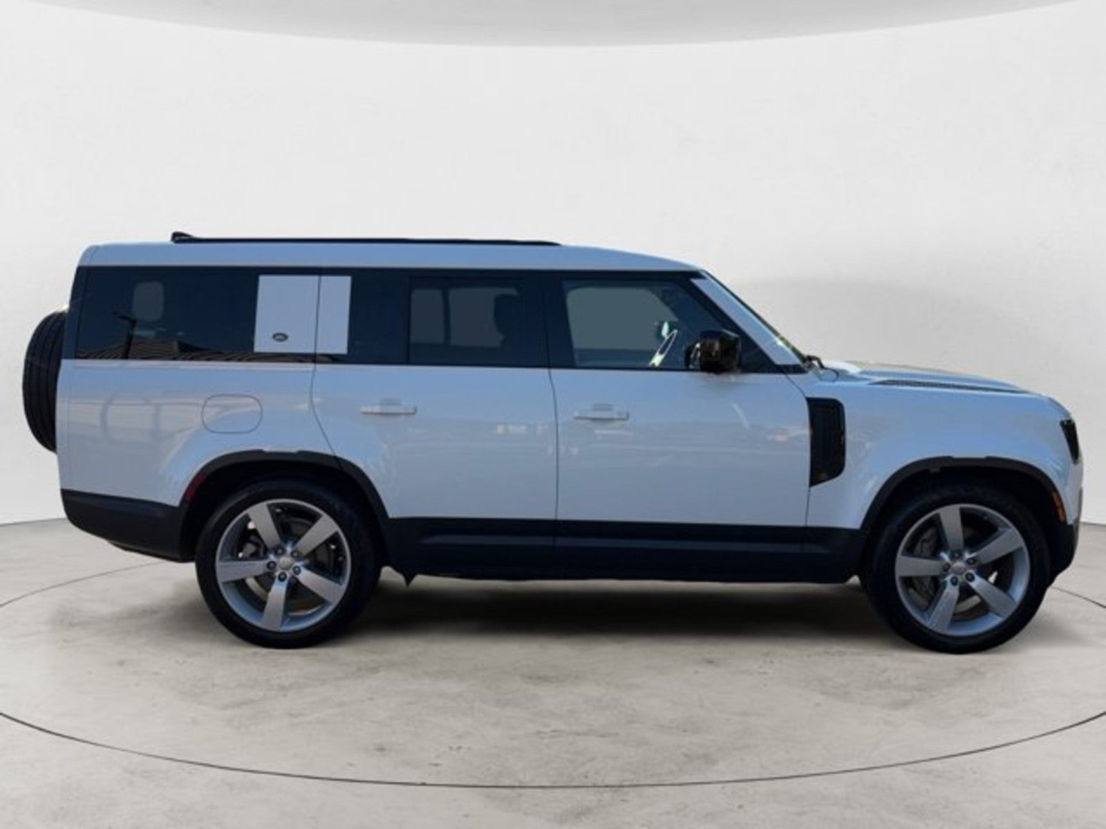 2024 Land Rover Defender S
