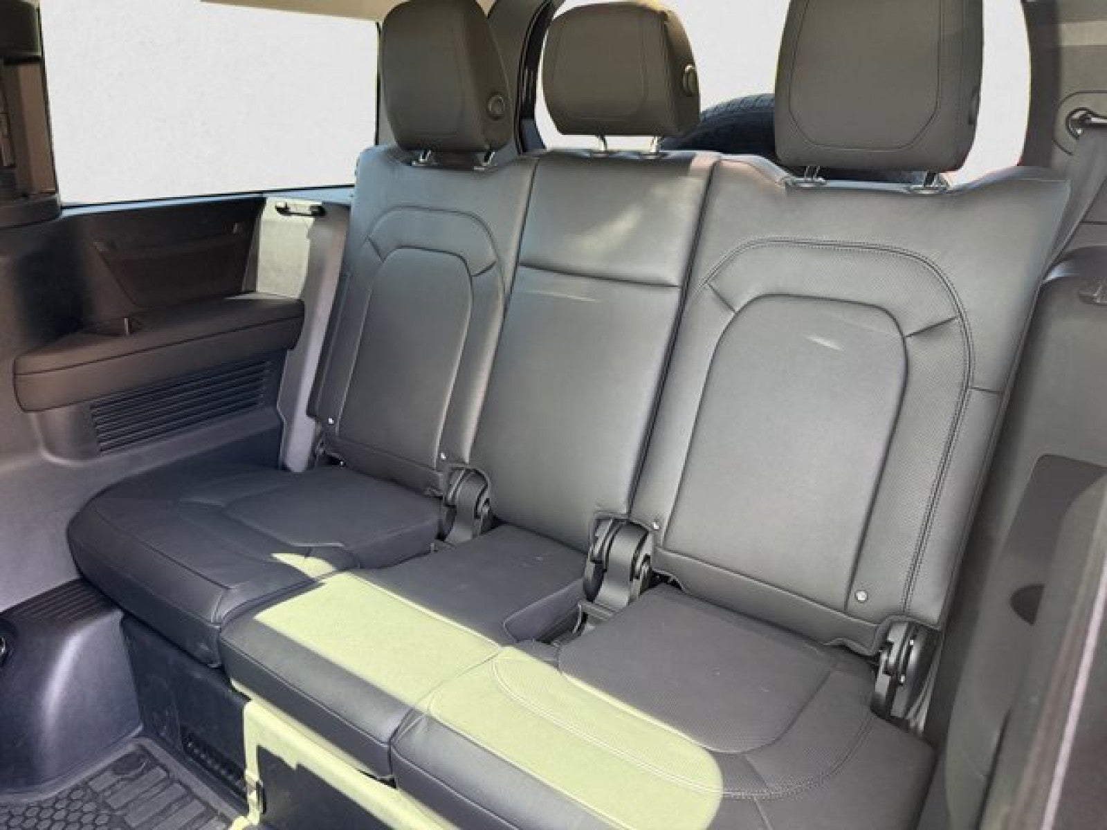 2024 Land Rover Defender 130 S