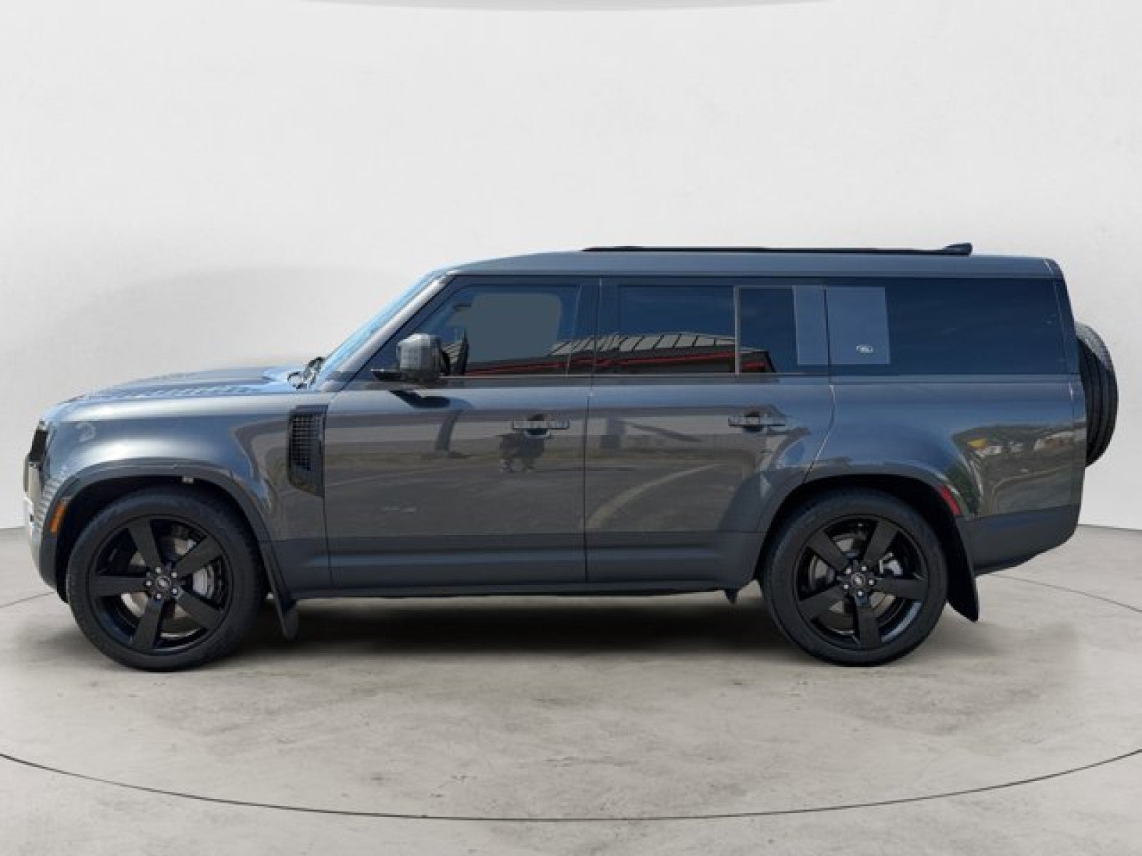 2024 Land Rover Defender 130 S