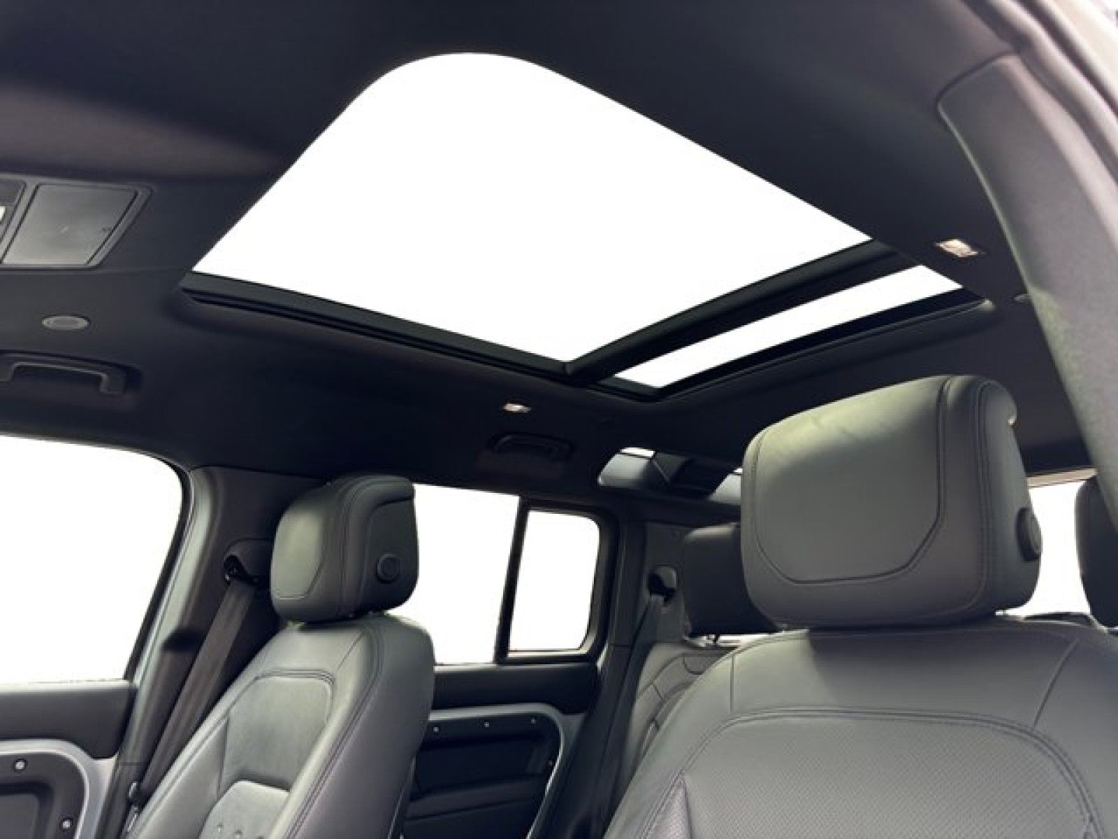 2022 Land Rover Defender XS Edition